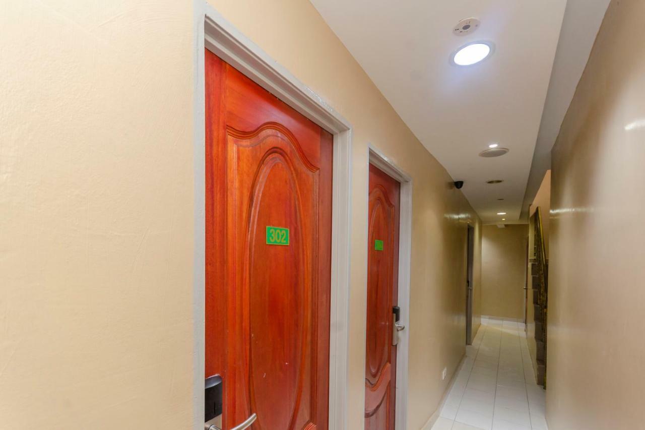 Oyo 1010 Skudai Hotel Eksteriør billede