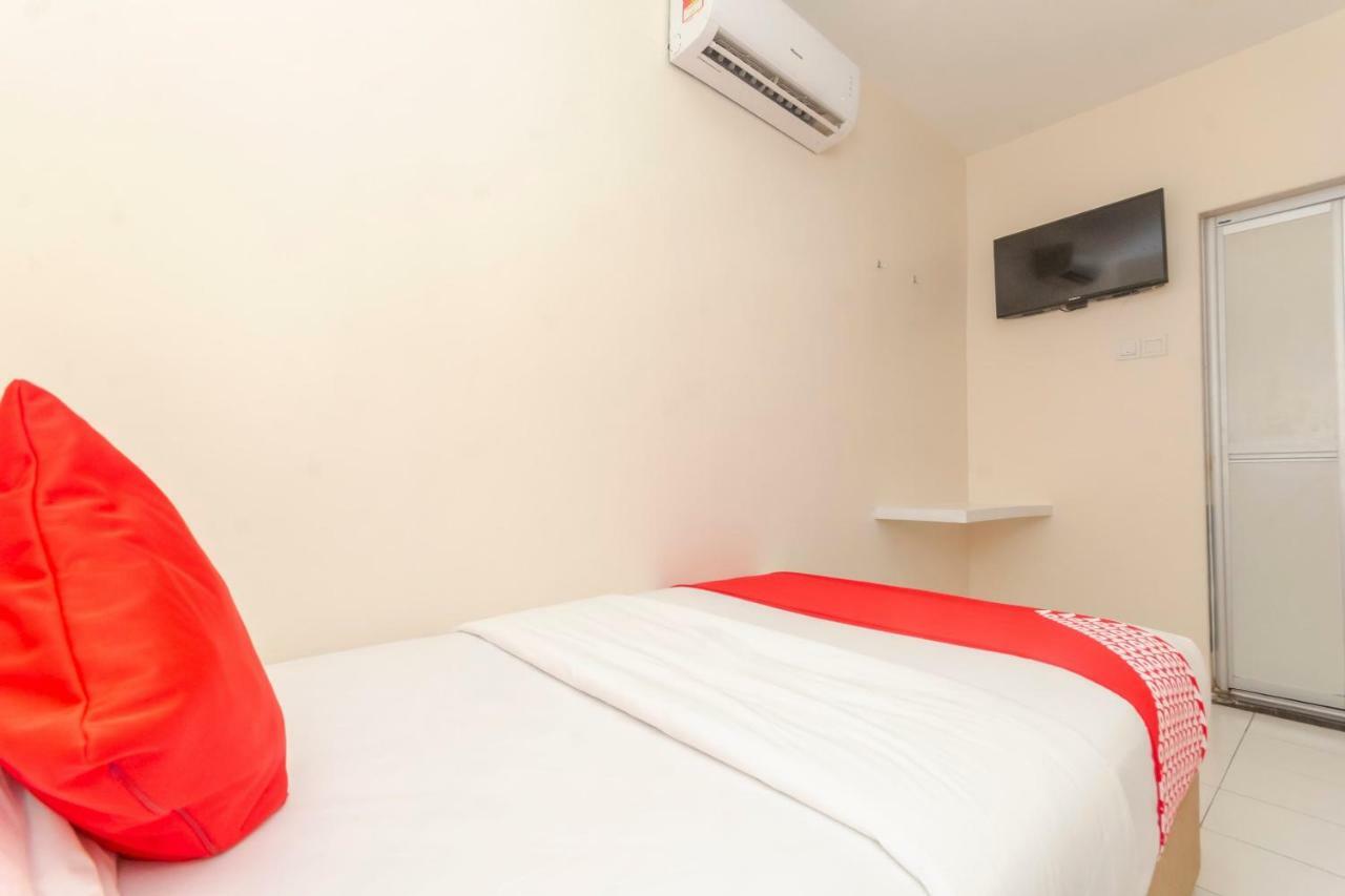 Oyo 1010 Skudai Hotel Eksteriør billede