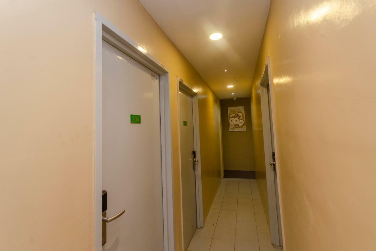 Oyo 1010 Skudai Hotel Eksteriør billede
