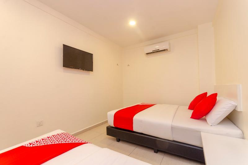 Oyo 1010 Skudai Hotel Eksteriør billede